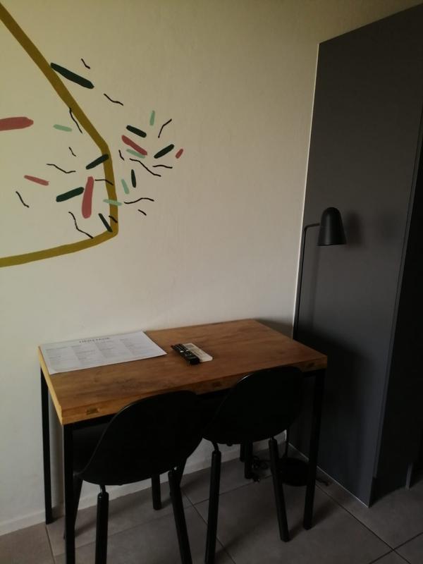 1 Bedroom Property for Sale in Benmore Gardens Gauteng