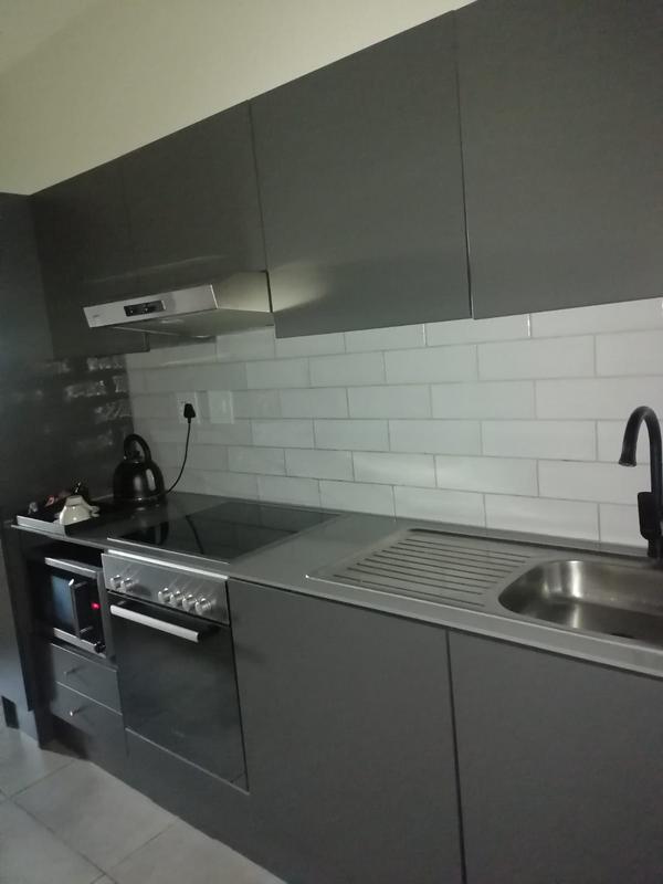 1 Bedroom Property for Sale in Benmore Gardens Gauteng