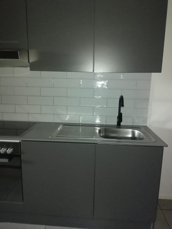 1 Bedroom Property for Sale in Benmore Gardens Gauteng