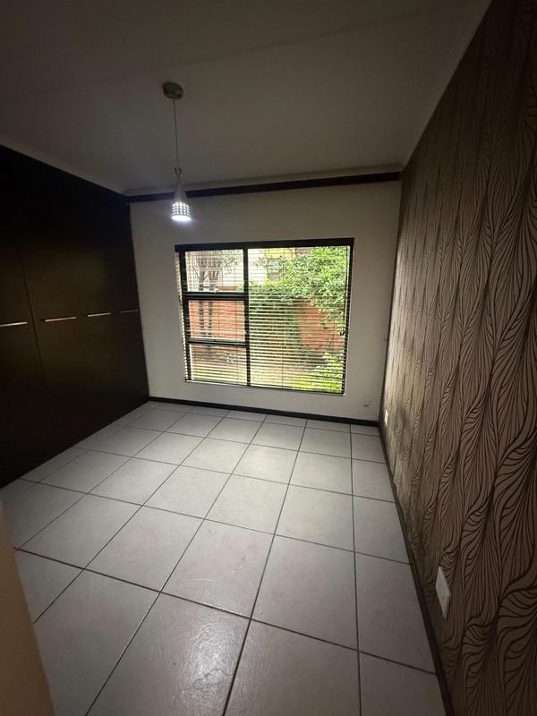 2 Bedroom Property for Sale in Fourways Gauteng