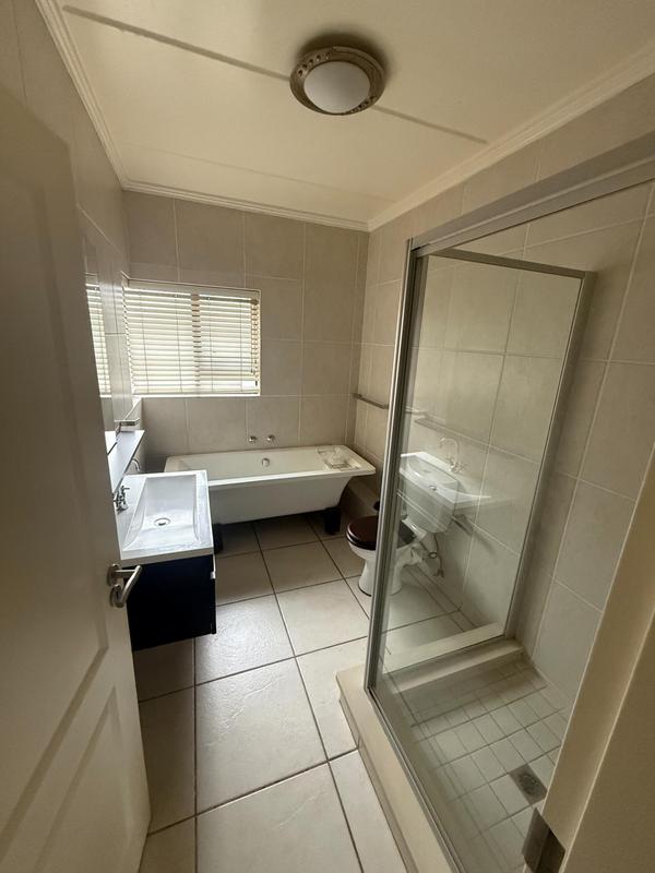 2 Bedroom Property for Sale in Fourways Gauteng