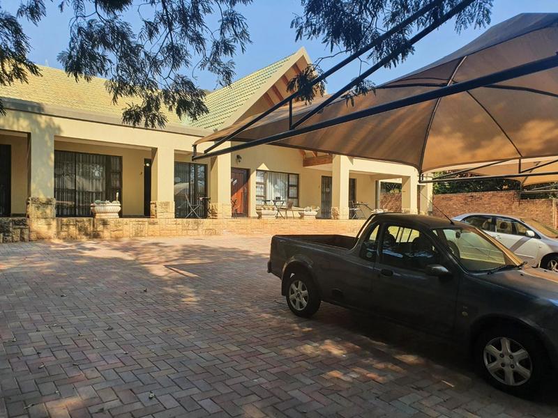 10 Bedroom Property for Sale in Wonderboom Gauteng