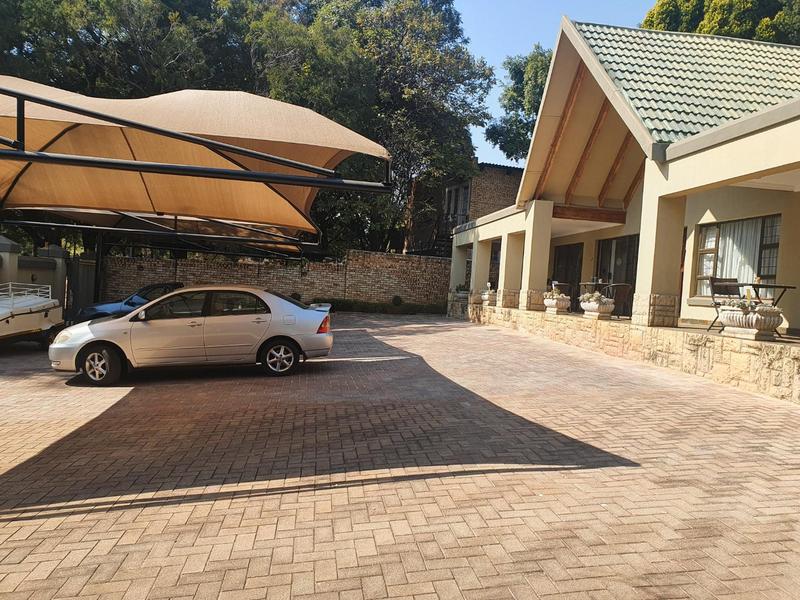 10 Bedroom Property for Sale in Wonderboom Gauteng