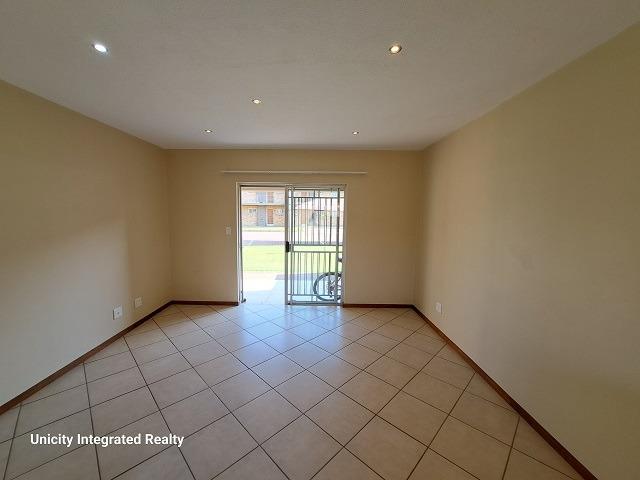 To Let 2 Bedroom Property for Rent in Stone Ridge Gauteng
