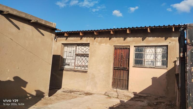 8 Bedroom Property for Sale in Tembisa Gauteng