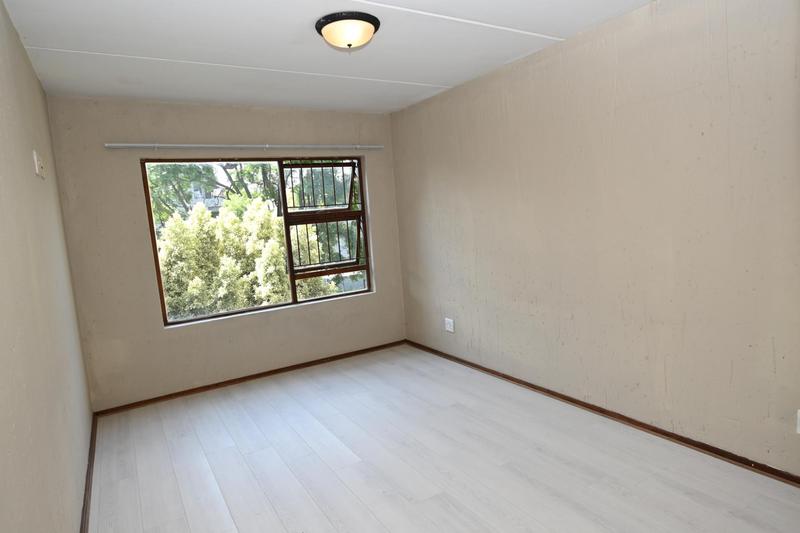 1 Bedroom Property for Sale in Paulshof Gauteng