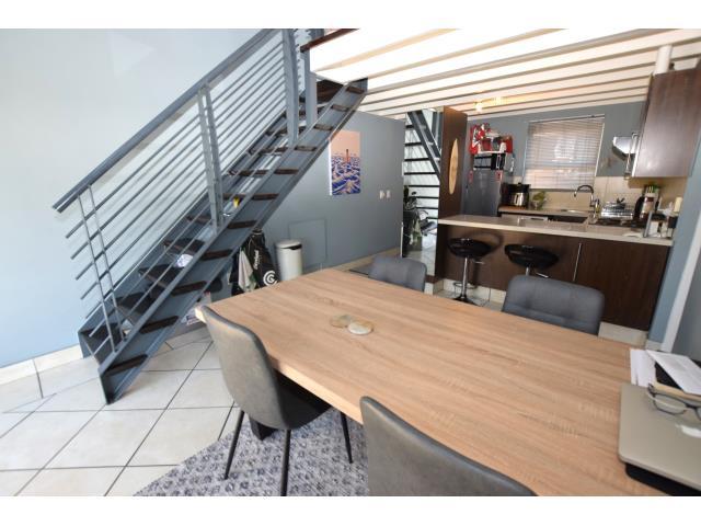 1 Bedroom Property for Sale in Paulshof Gauteng