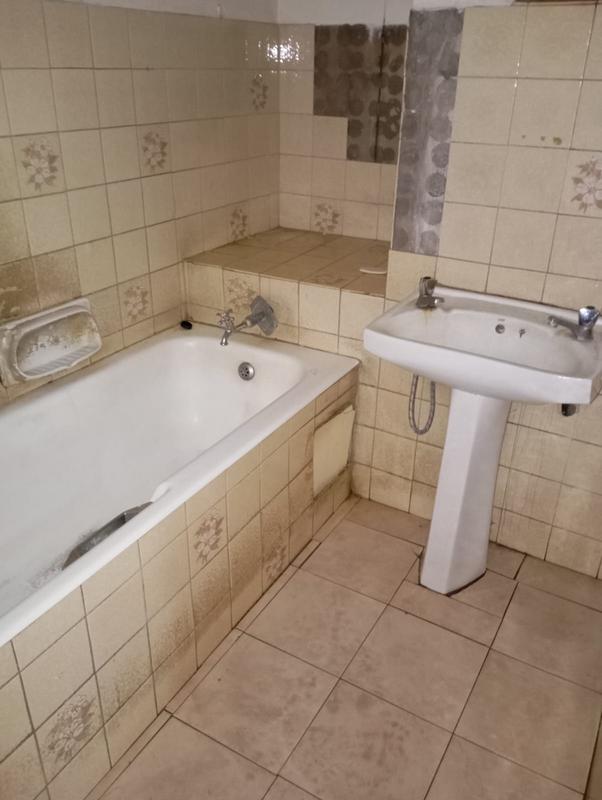 1 Bedroom Property for Sale in Sunnyside Gauteng