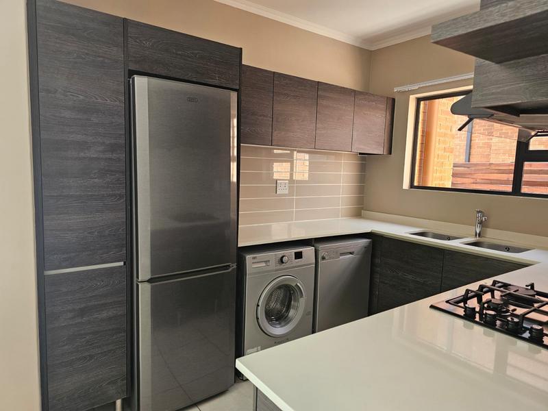 To Let 3 Bedroom Property for Rent in Olivedale Gauteng