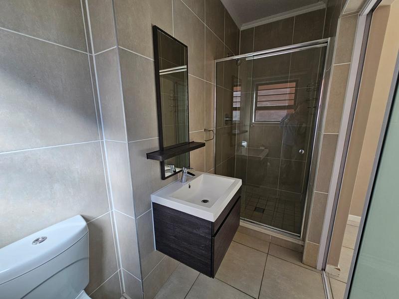 To Let 3 Bedroom Property for Rent in Olivedale Gauteng
