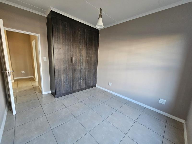To Let 3 Bedroom Property for Rent in Olivedale Gauteng
