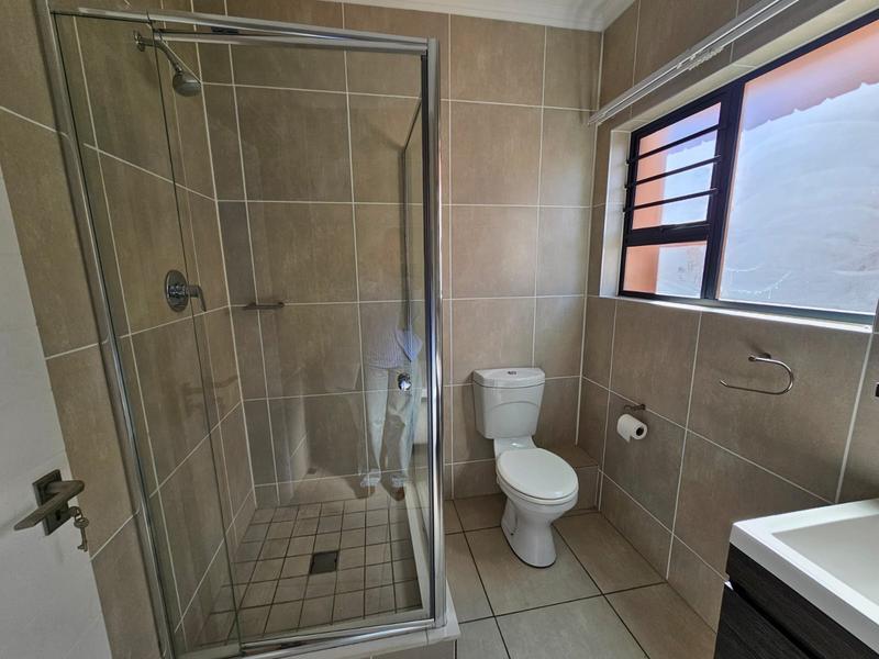 To Let 3 Bedroom Property for Rent in Olivedale Gauteng