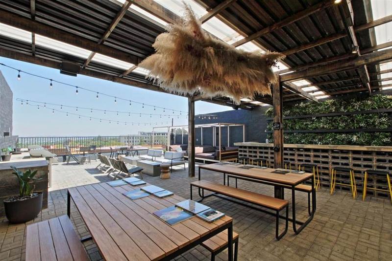 1 Bedroom Property for Sale in Sandton Central Gauteng