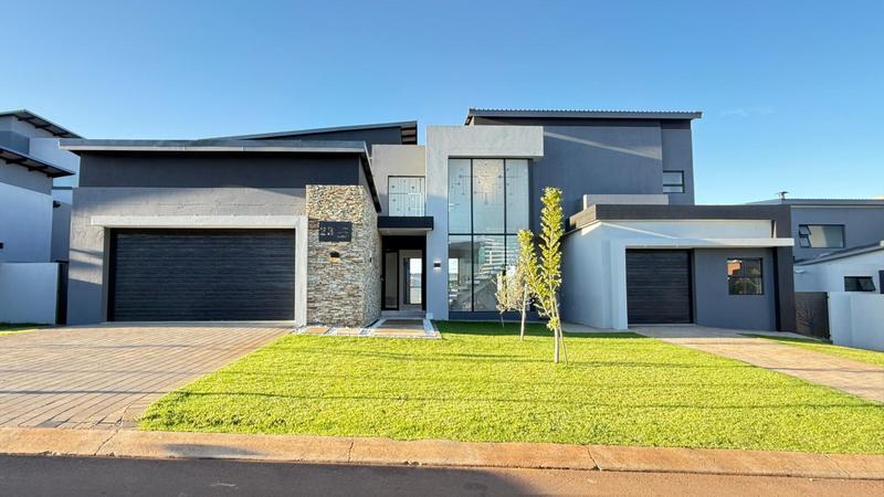 5 Bedroom Property for Sale in Midstream Heights Gauteng