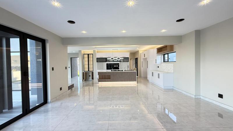 5 Bedroom Property for Sale in Midstream Heights Gauteng