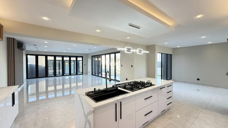5 Bedroom Property for Sale in Midstream Heights Gauteng
