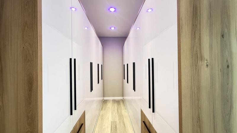 5 Bedroom Property for Sale in Midstream Heights Gauteng