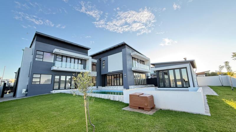 5 Bedroom Property for Sale in Midstream Heights Gauteng