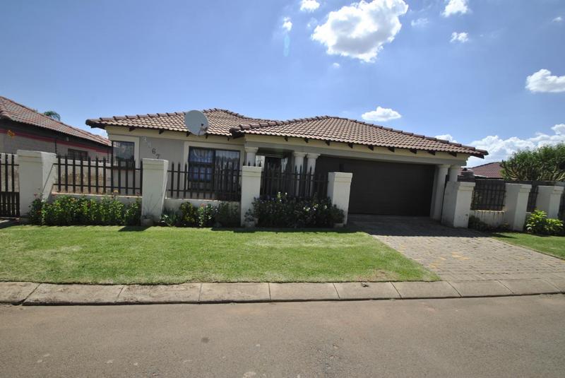 3 Bedroom Property for Sale in Dawn Park Gauteng