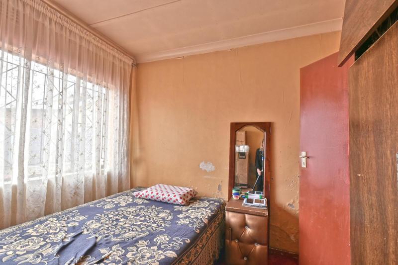 4 Bedroom Property for Sale in General Albertspark Gauteng