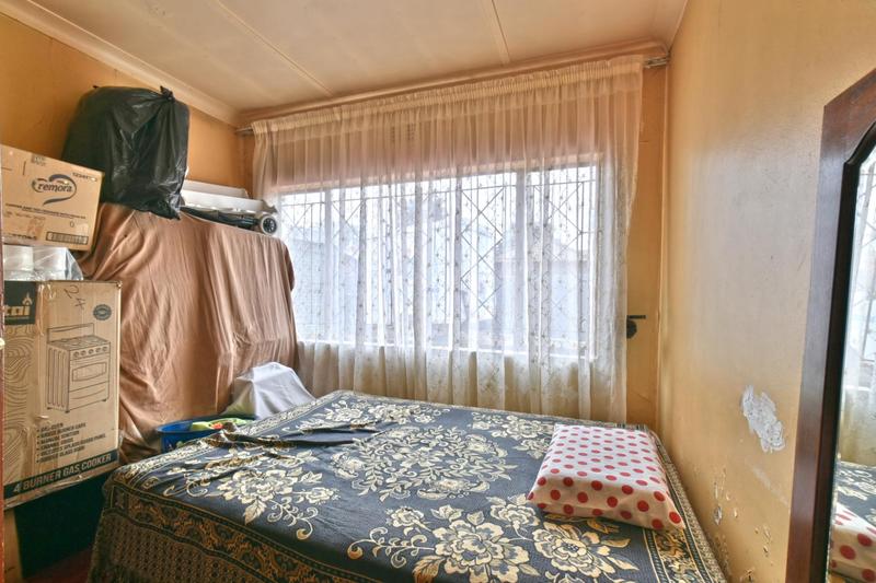 4 Bedroom Property for Sale in General Albertspark Gauteng
