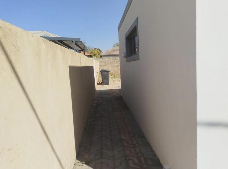 3 Bedroom Property for Sale in Cosmo City Gauteng