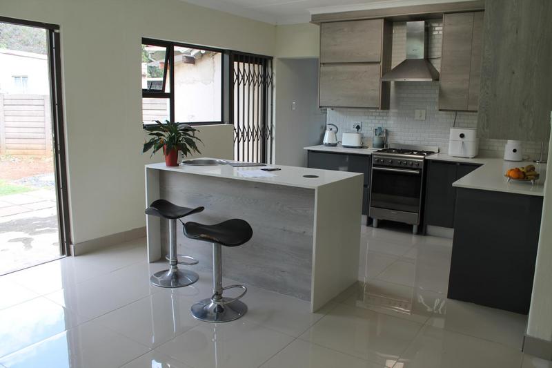 3 Bedroom Property for Sale in Buurendal Gauteng