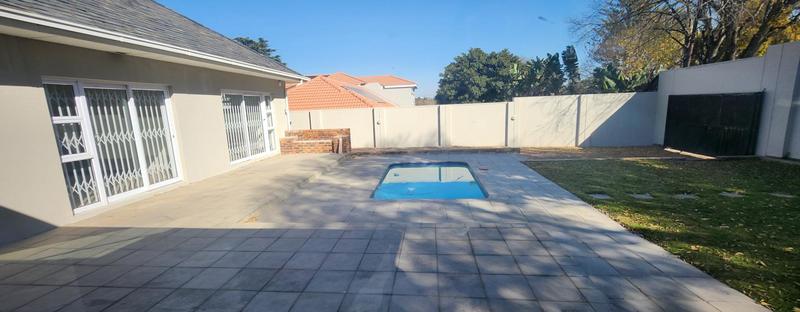 To Let 3 Bedroom Property for Rent in Highlands North Gauteng