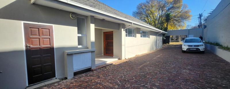 To Let 3 Bedroom Property for Rent in Highlands North Gauteng