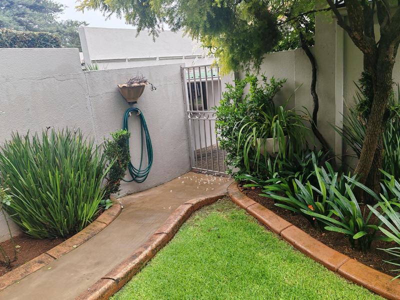 2 Bedroom Property for Sale in Bedfordview Gauteng