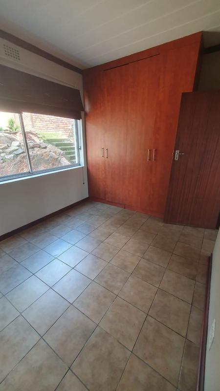 To Let 2 Bedroom Property for Rent in Kensington Gauteng