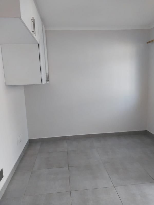 To Let 1 Bedroom Property for Rent in Comet Gauteng