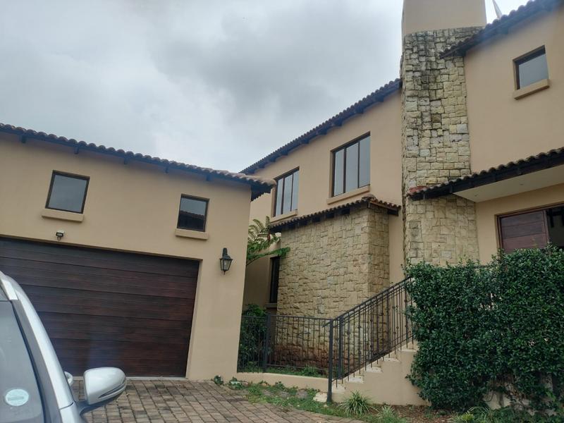 To Let 4 Bedroom Property for Rent in Waterkloof A H Gauteng