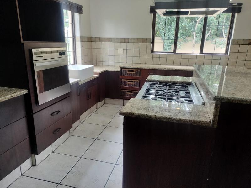 To Let 4 Bedroom Property for Rent in Waterkloof A H Gauteng