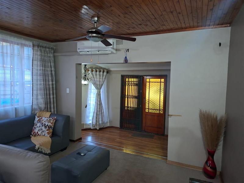 4 Bedroom Property for Sale in Mountain View Gauteng