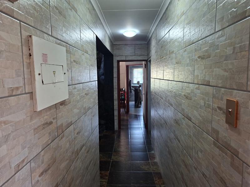 4 Bedroom Property for Sale in Swacina Park Gauteng