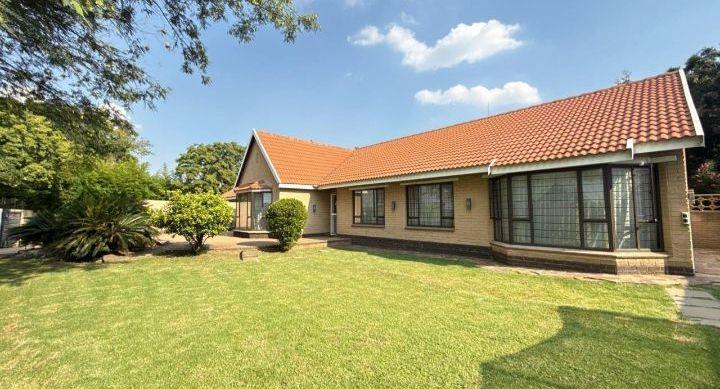 4 Bedroom Property for Sale in Brackenhurst Gauteng