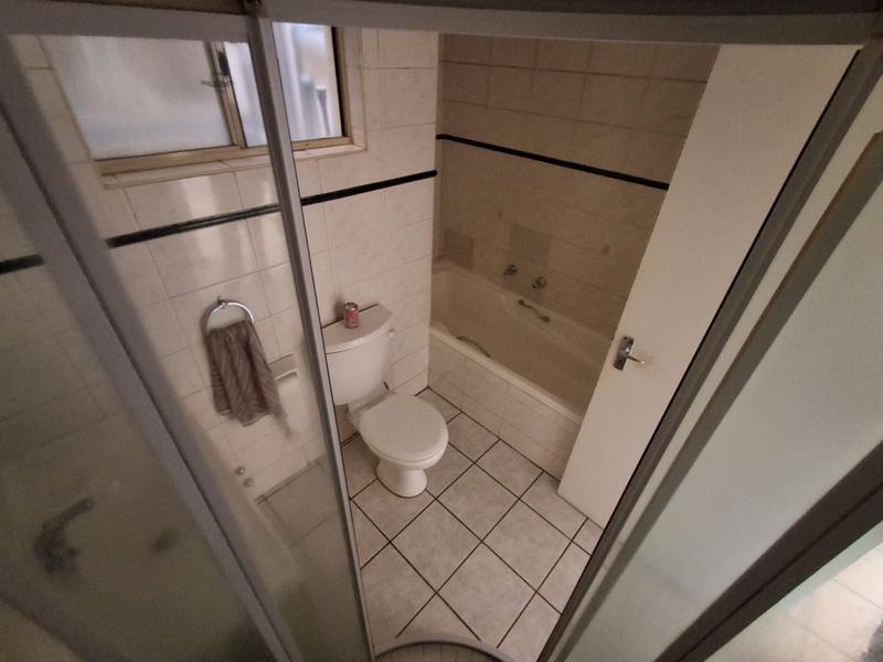 2 Bedroom Property for Sale in New Redruth Gauteng