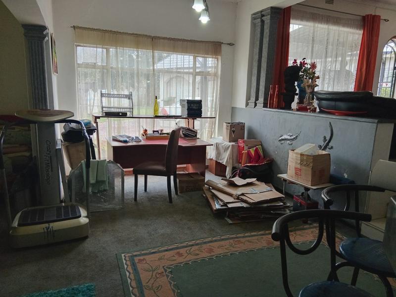 3 Bedroom Property for Sale in Verwoerdpark Gauteng