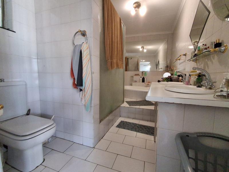 3 Bedroom Property for Sale in Verwoerdpark Gauteng