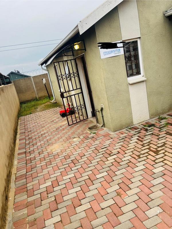 3 Bedroom Property for Sale in Windmill Park Gauteng