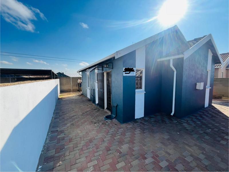 3 Bedroom Property for Sale in Windmill Park Gauteng