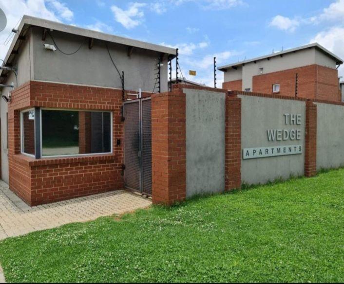 2 Bedroom Property for Sale in Esther Park Gauteng