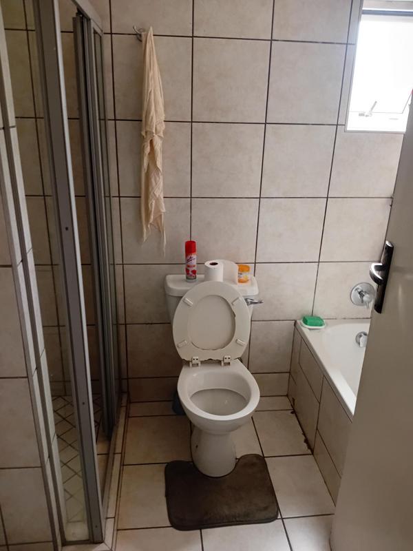 2 Bedroom Property for Sale in Esther Park Gauteng