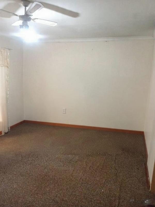 6 Bedroom Property for Sale in Rhodesfield Gauteng