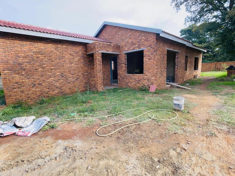 3 Bedroom Property for Sale in Dersley Gauteng