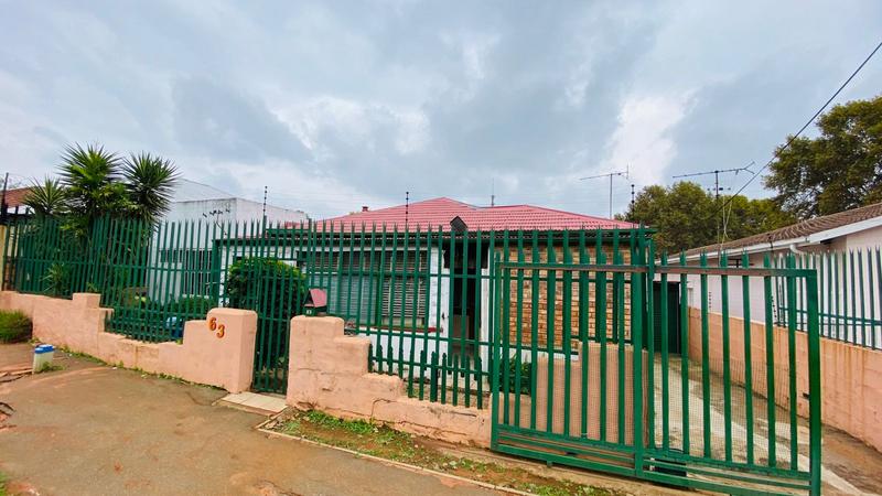 3 Bedroom Property for Sale in Bezuidenhout Valley Gauteng