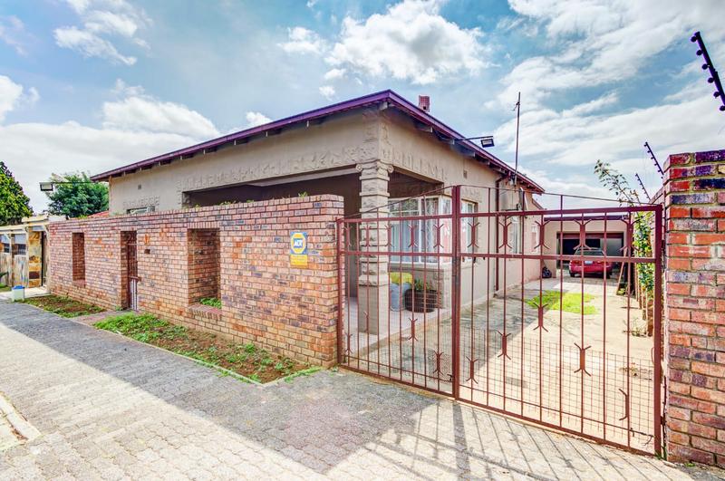 3 Bedroom Property for Sale in Forest Hill Gauteng