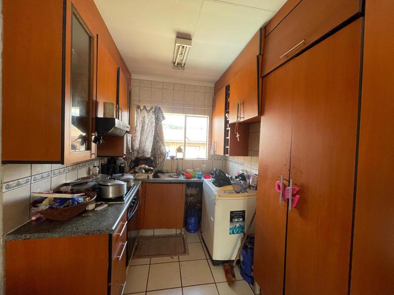 2 Bedroom Property for Sale in Meredale Gauteng