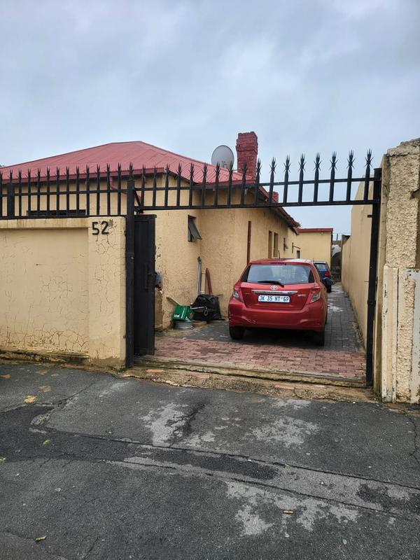 9 Bedroom Property for Sale in Regents Park Gauteng